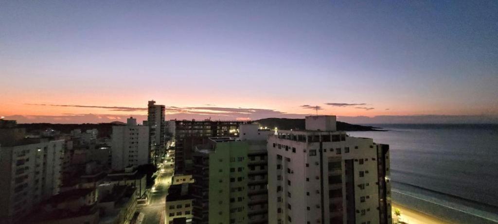 Cobertura C/ Vista Para O Mar E Montanhas, Churrasqueira, 4 Quartos 2 Vg Garagem Guarapari Buitenkant foto